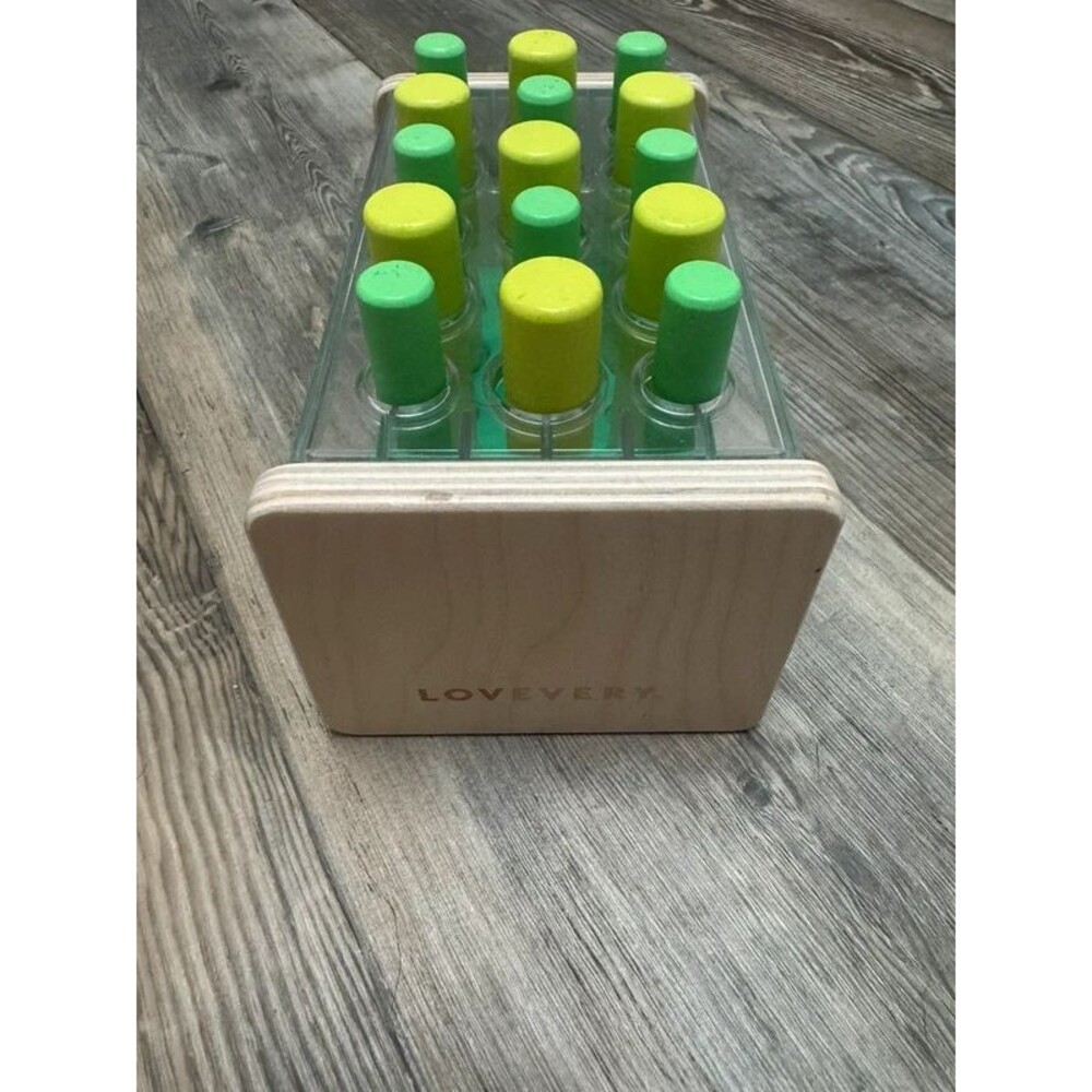 Wooden Posting Stand